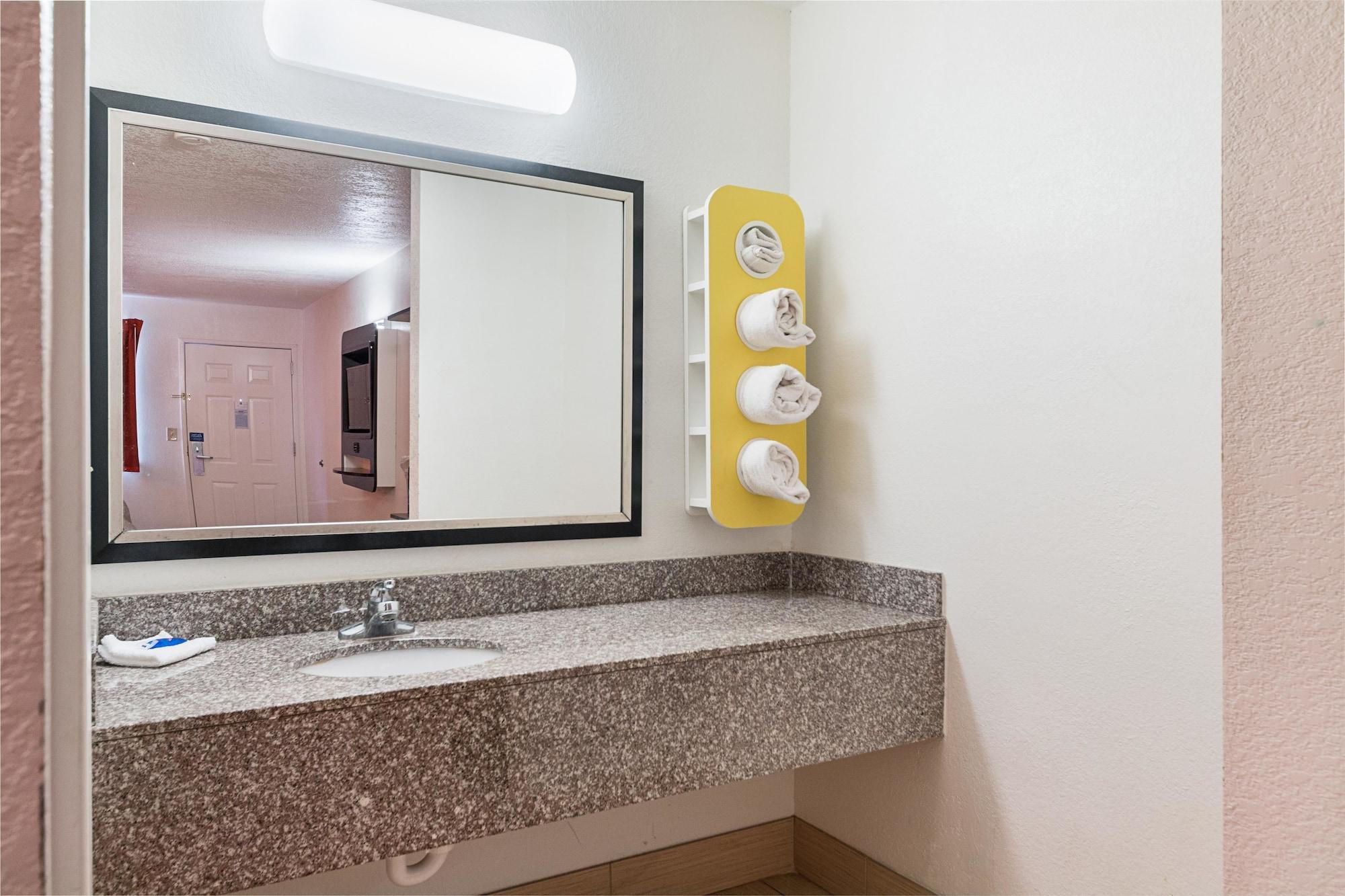 Motel 6-San Antonio, Tx - Fiesta Trails 외부 사진