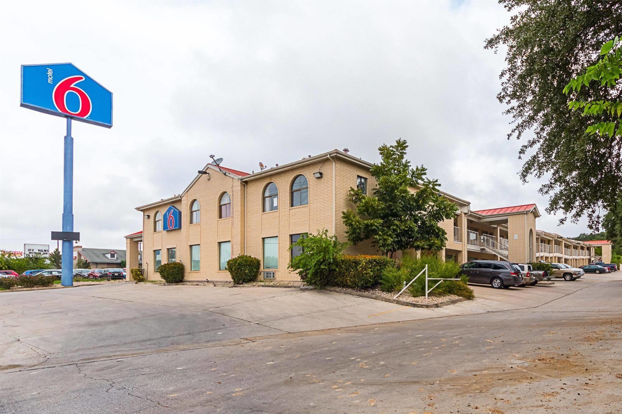 Motel 6-San Antonio, Tx - Fiesta Trails 외부 사진