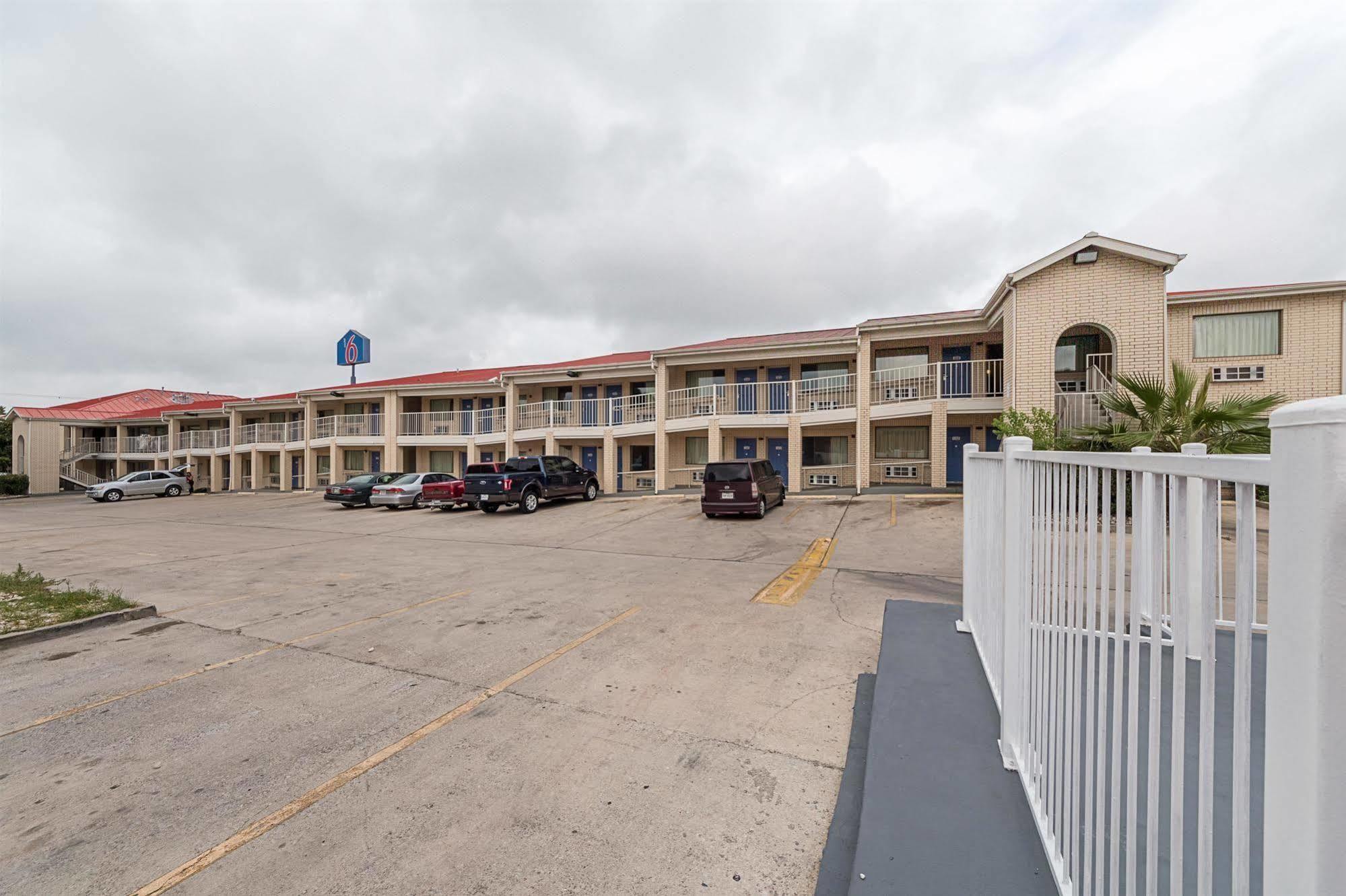 Motel 6-San Antonio, Tx - Fiesta Trails 외부 사진