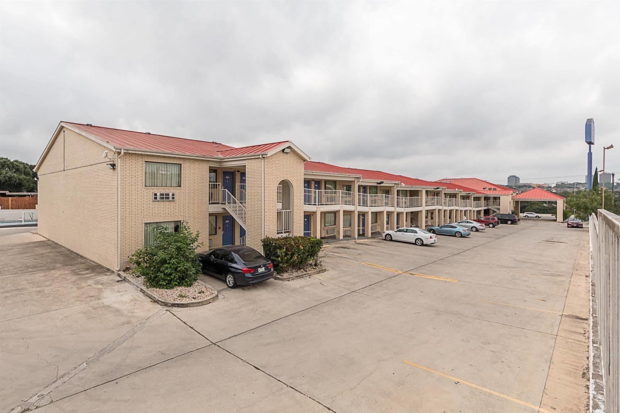 Motel 6-San Antonio, Tx - Fiesta Trails 외부 사진